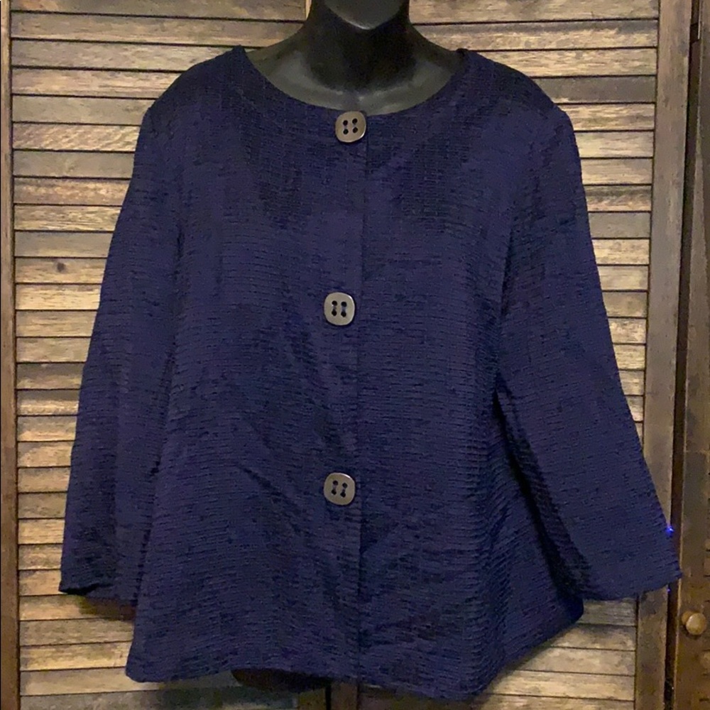 Ladies dress jacket/shirt.